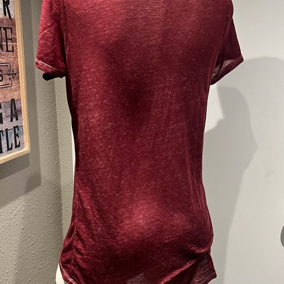 Red and White Fitted Short Sleeve Tee - Picture 8 of 11